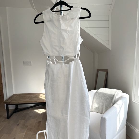 Sir the label - Mayra white deconstructed dress - Picture 1 of 4